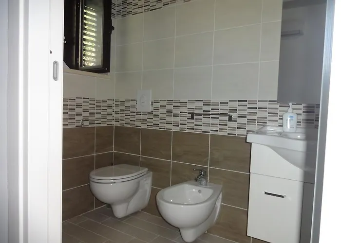 Il Vecchio Pescatore לינה וארוחת בוקר 3*